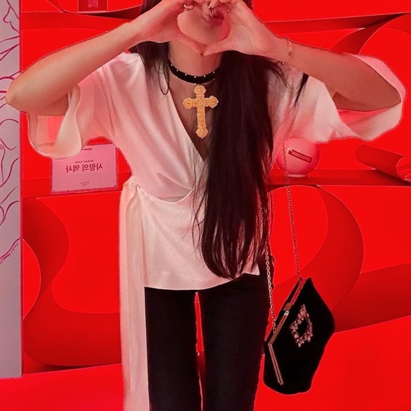 NWT Theory elevated wrap too sz M - Picture 4 of 7